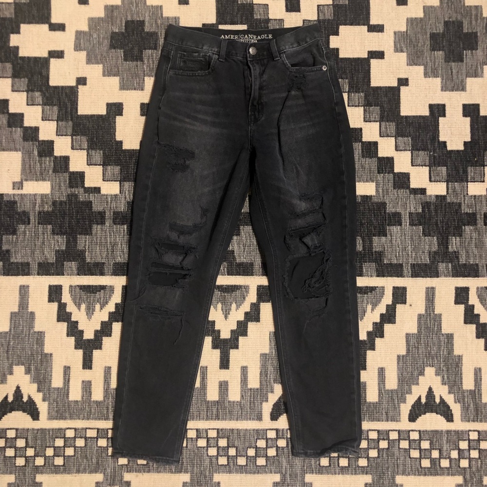 American Eagle Distressed High Waist Mom Jeans Size 2